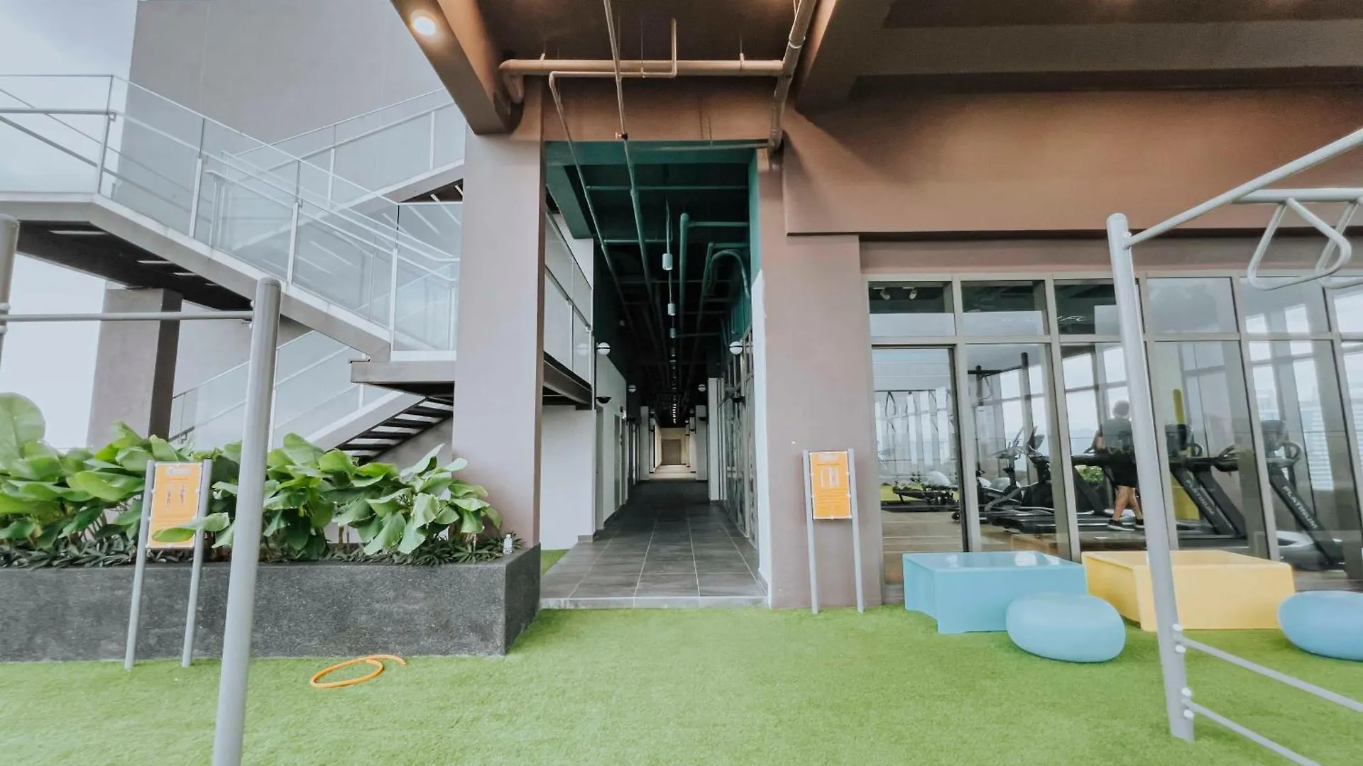 Sky Pool Suites Kl Sentral - Riveria City Kuala Lumpur 0*,